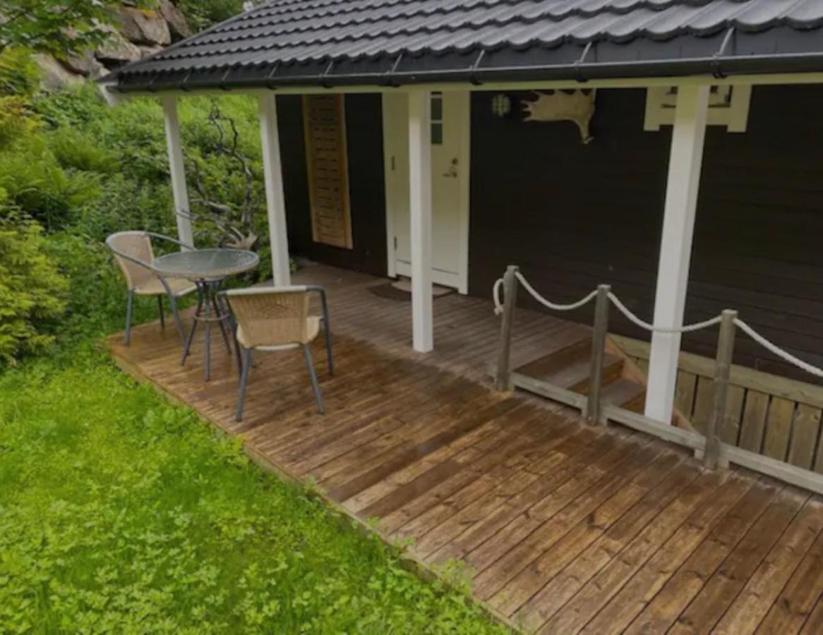 Koselig Studioleilighet I Svolvaer - Lofoten Ved Svolvaergeita, Djevelporten Bagian luar foto